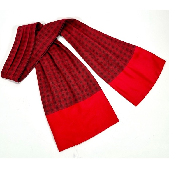 Hermès Paris Ascot Foulard Silk Scarf in Red Geometric Print - Picture 9 of 10